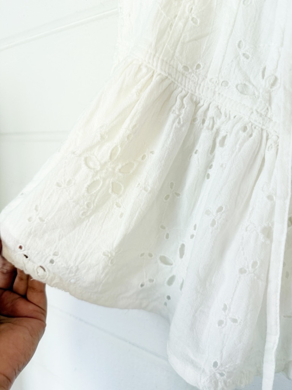 Free People White Eyelet Embroidered Tiered Mini Skirt Boho Festival Lined S/P - Picture 4 of 8